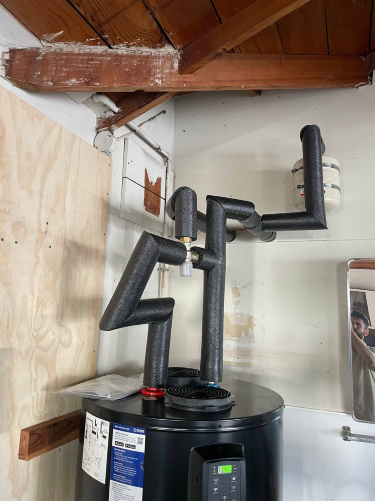 gas water heater with a water tank